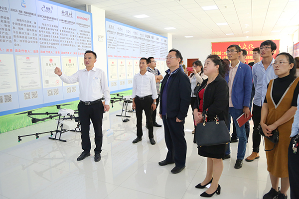 Warmly Welcome The Weishan County Business Bureau Leaders To Visit Lvbei Group