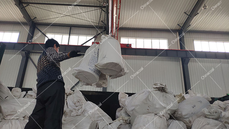 Shandong Lvbei Sent A Batch Of Nylon Column Shoes To Shanxi Province