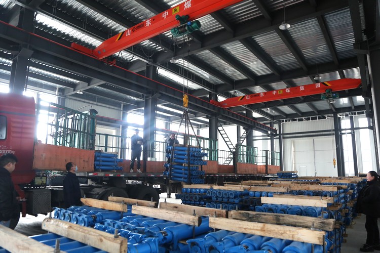 Shangdong LB Sent A Batch Of Hydraulic Props To Tianjin Port